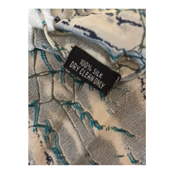 Tolani Turquoise and White Silk Button Down Blouse 3/4 Sleeve Size Small NWT - Picture 3 of 4